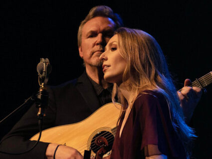 Featured image for Thursdays @ Three: Mark & Maggie O'Connor; Willamette Valley Chamber Music Festival
